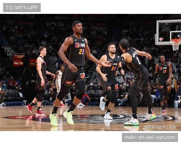 开拓者防守效率115.2排名第18，亨德森经验不足常失防守位置